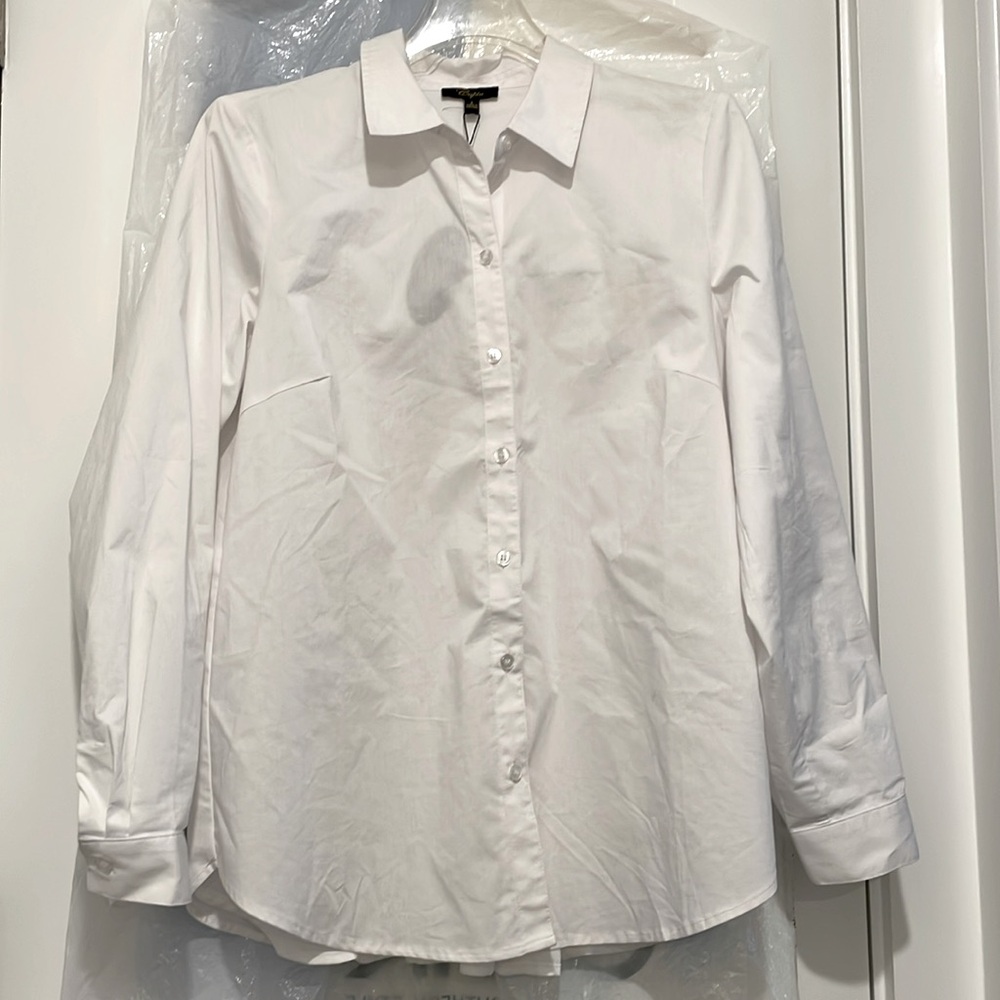 NEW! Unique Women’s Button Down White Blouse. Size Large.